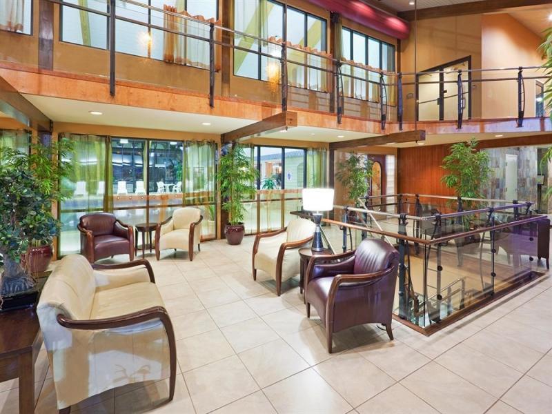 Holiday Inn Cape Cod - Hyannis By Ihg Bagian luar foto