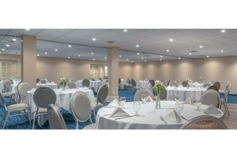 Holiday Inn Cape Cod - Hyannis By Ihg Bagian luar foto