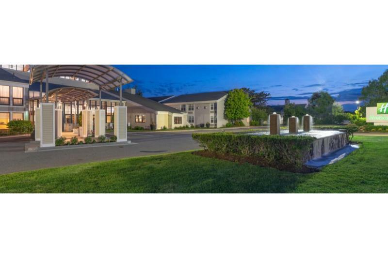 Holiday Inn Cape Cod - Hyannis By Ihg Bagian luar foto