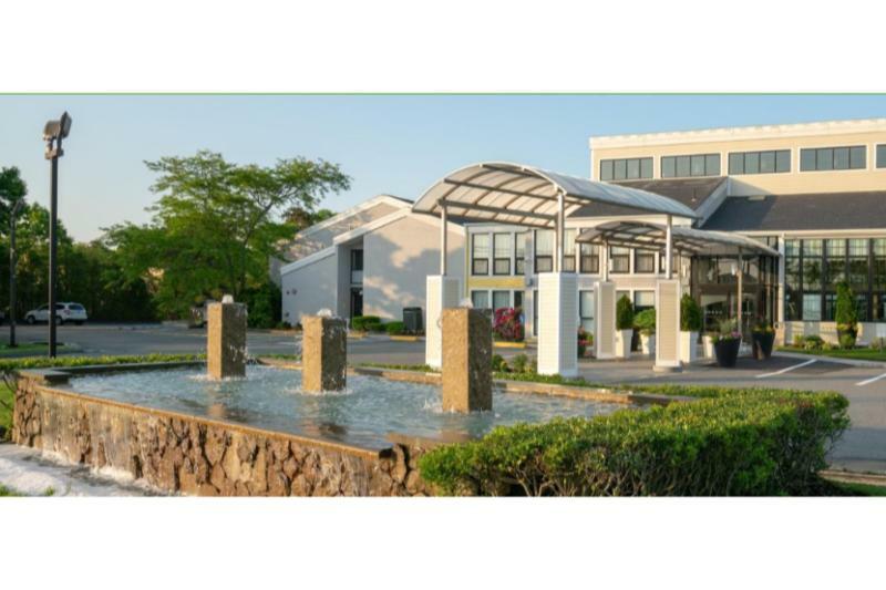 Holiday Inn Cape Cod - Hyannis By Ihg Bagian luar foto